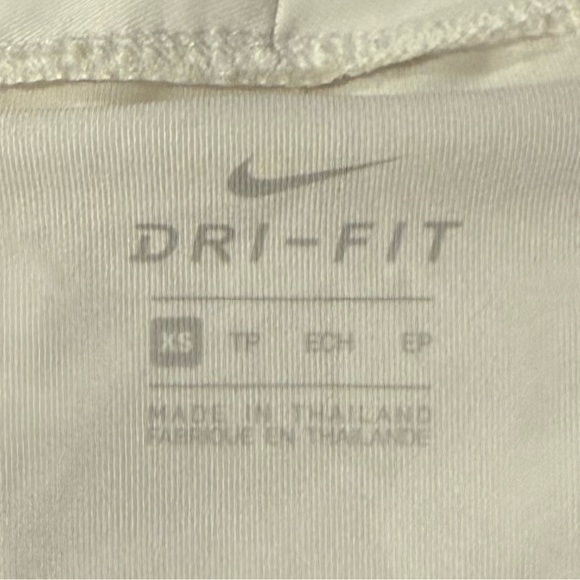 Nike Dri-FIT White Tennis/Golf Skort - Picture 4 of 4